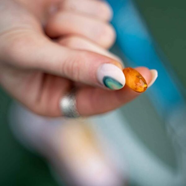 Frente del envase y logo