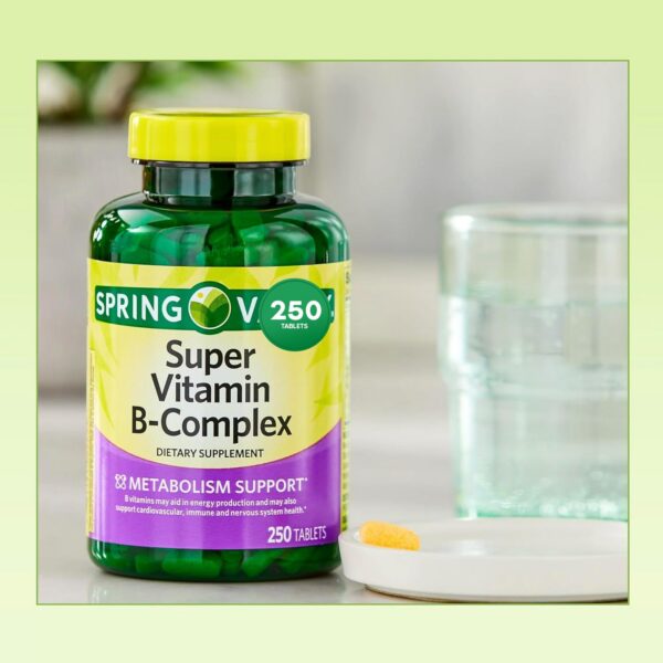 Detalle de composición en etiqueta