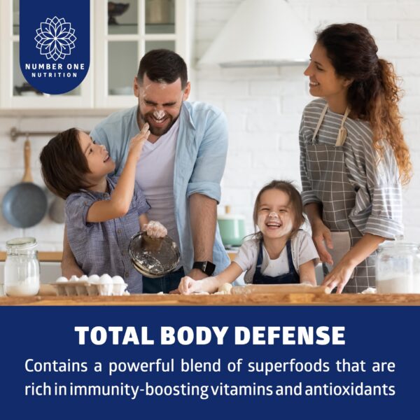 Suplemento natural con espirulina, cúrcuma y ginseng