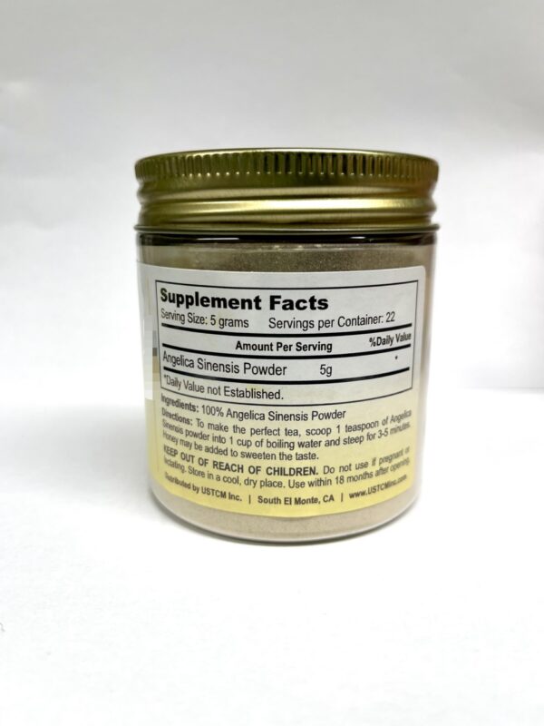 Taza con té hecho con polvo Angelica Sinensis USTCM