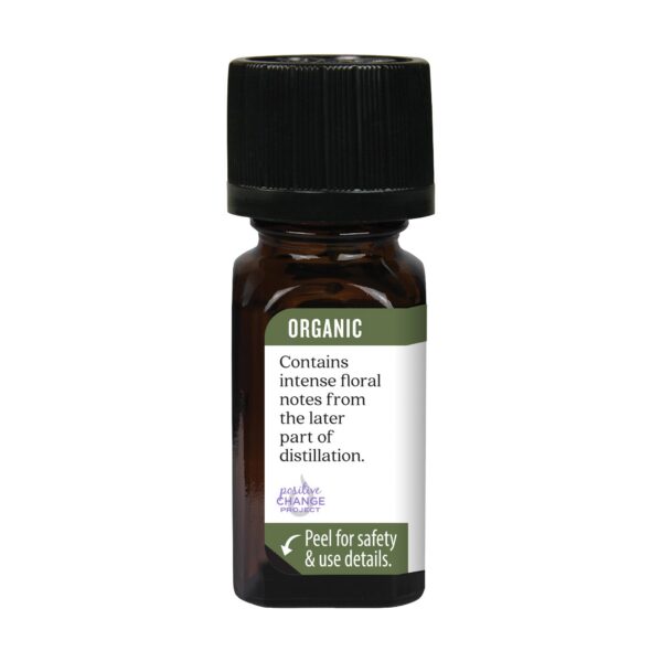 Tratamiento de spa casero con aceite esencial Ylang