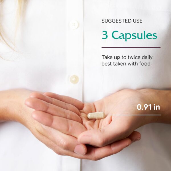 Vitanica Skin Assist cápsulas en mano